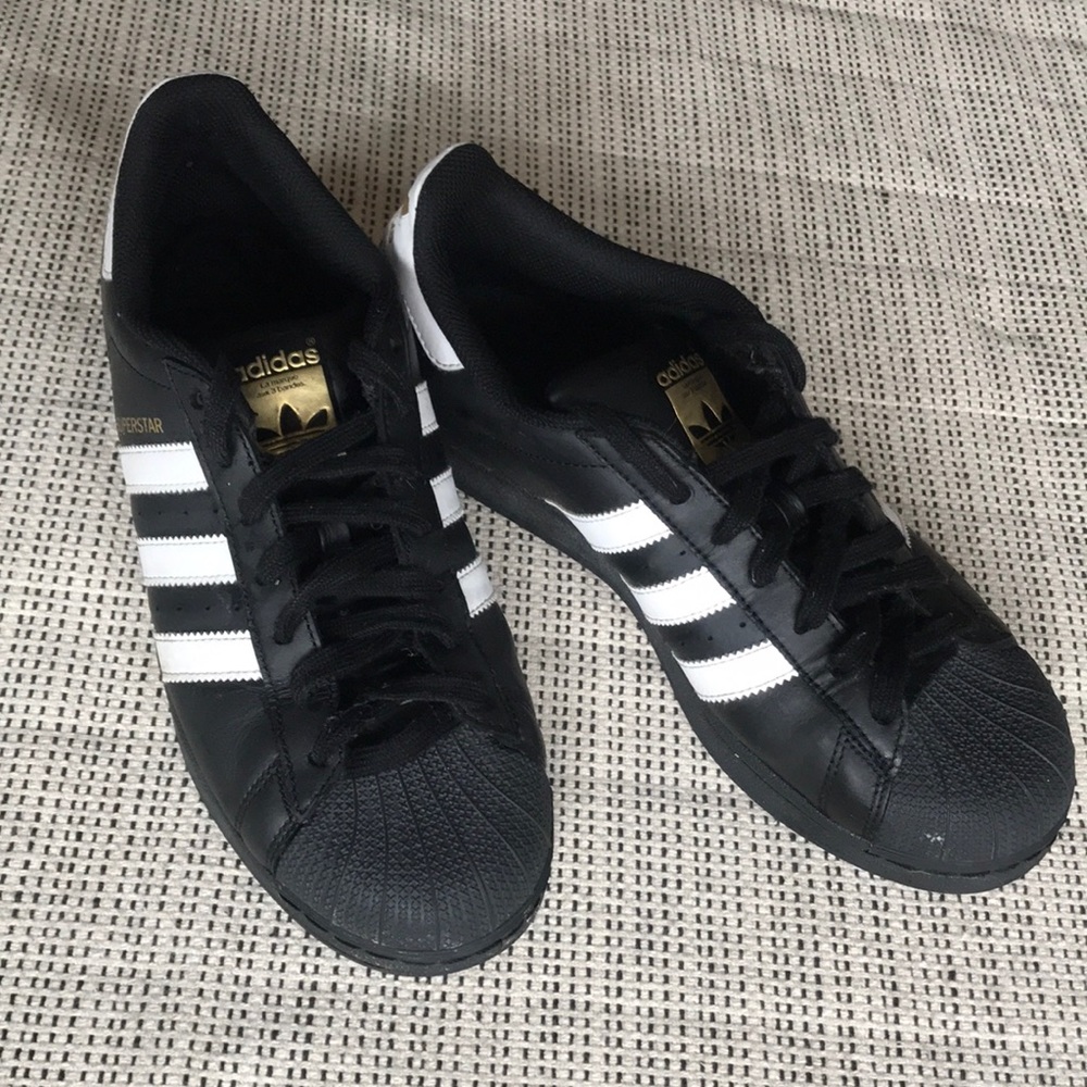 Adidas Black Superstar